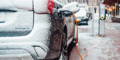 Les voitures électriques peuvent perdre en autonomie durant la période hivernale.